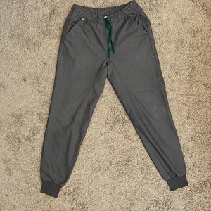 Mens Gray Fig Scrub Set